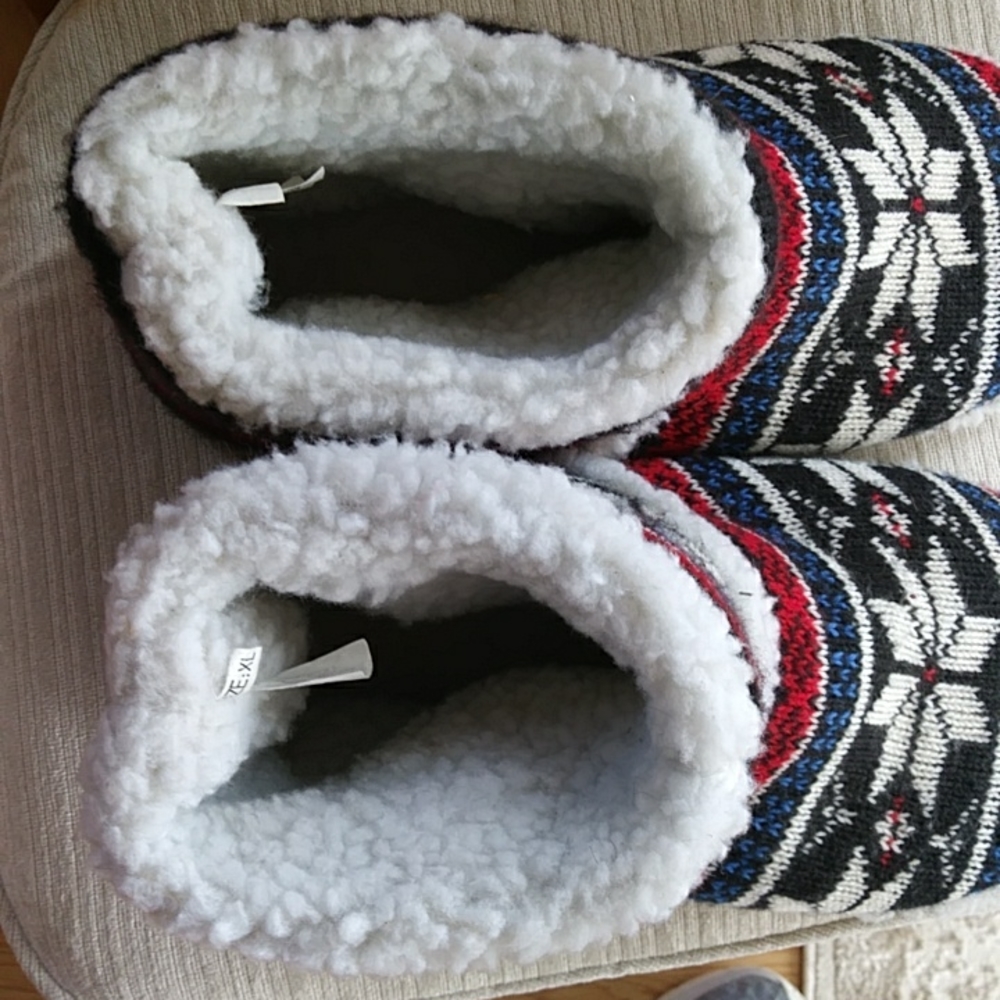 Fair Isle Faux Sherpa Bootie Snowflake Slippers XL Red White Blue Black - Picture 9 of 11